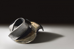 3 -Interruzione - 2008 - Tecnica raku e pittura a freddo -37x36x16h